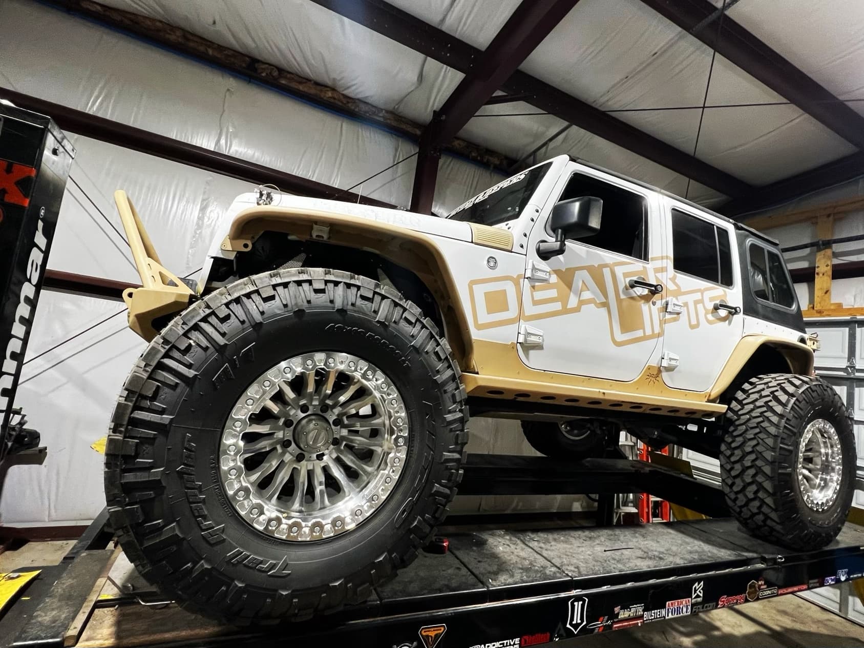 Custom Jeep Wrangler Unlimited build by Dealer Lifts