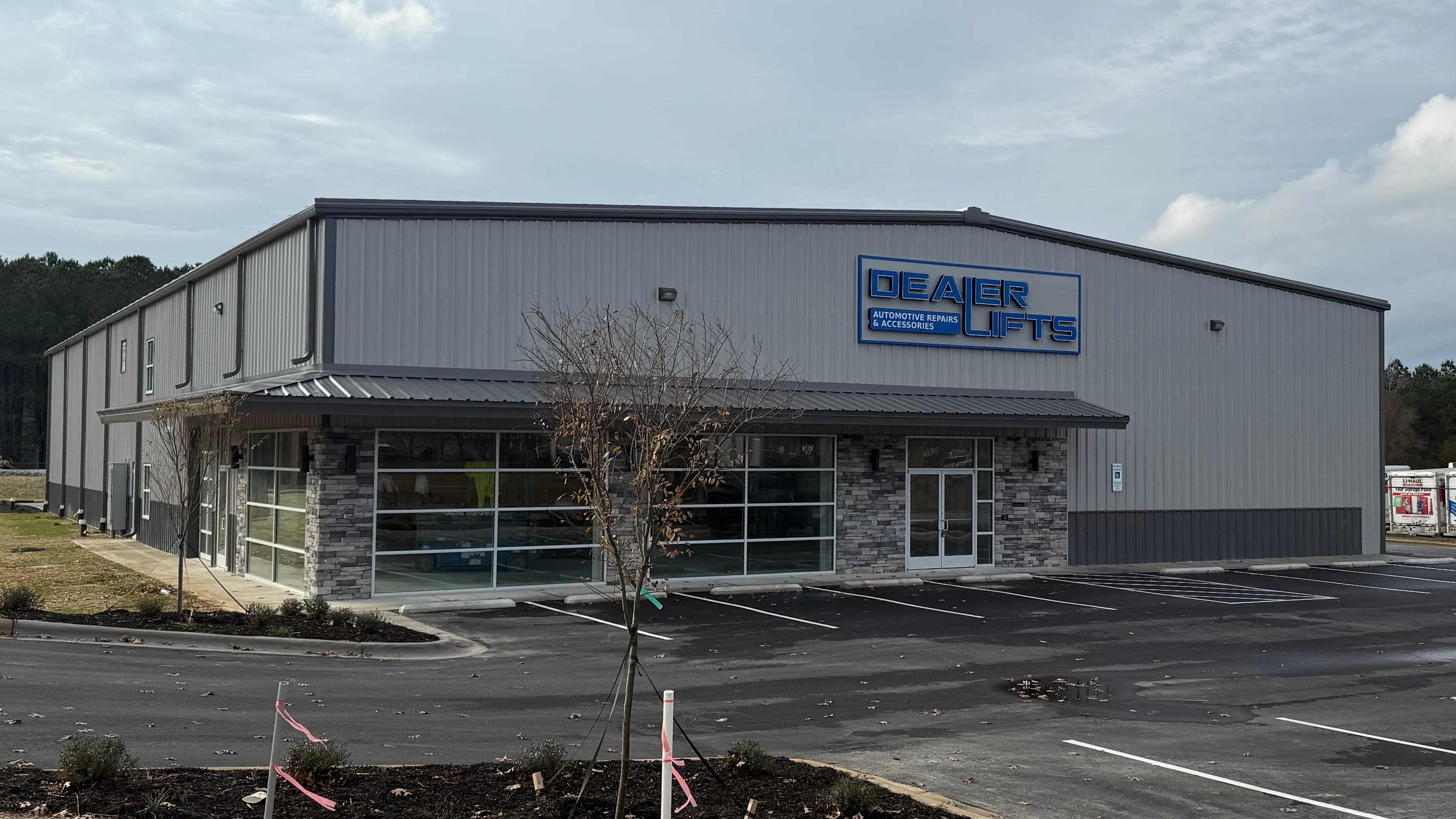 Dealer Lifts shop in Eastern NC
